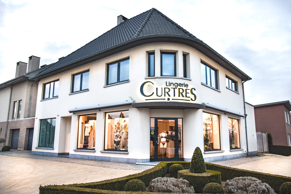 Lingerie Curtres Alken in Alken