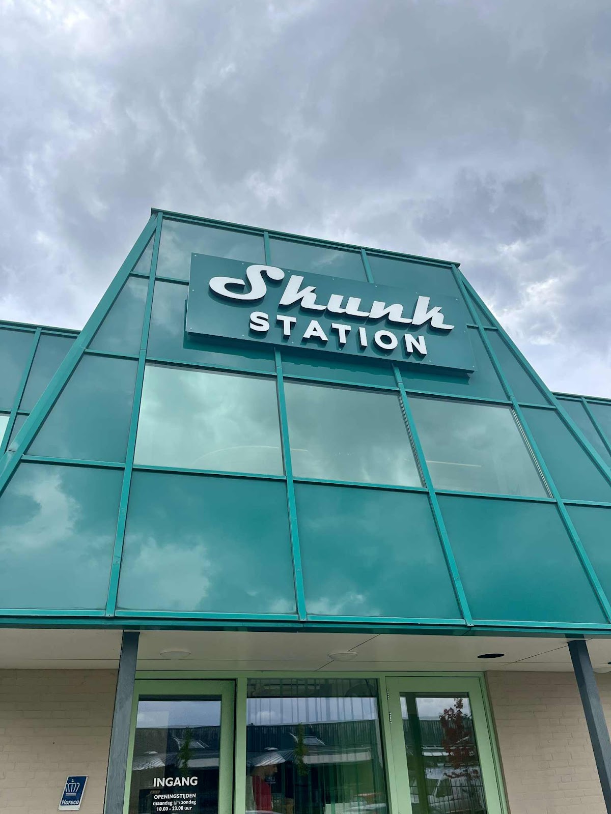 Skunk Station in Roermond — café