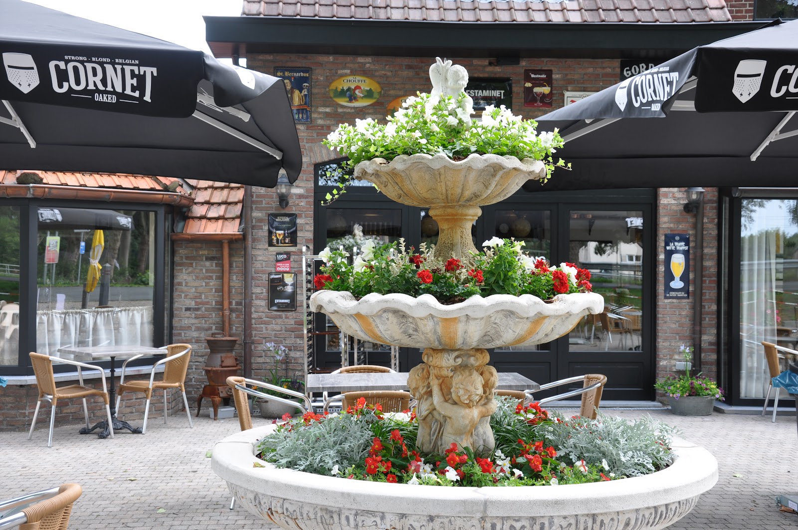 Brug 36 in Dilsen-Stokkem — café