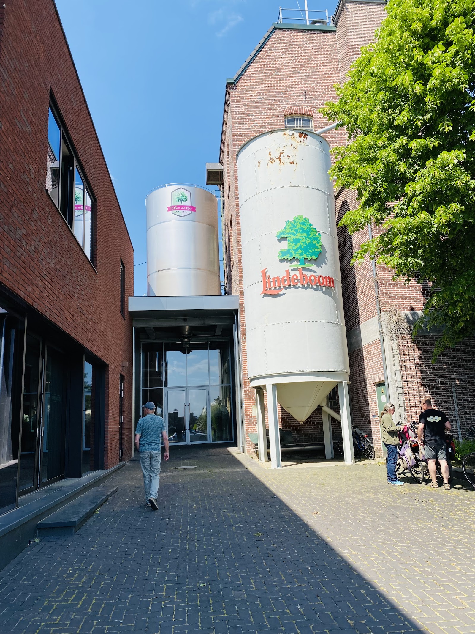 Lindeboom Bierbrouwerij B.V. (magazijn/kantoor) in Neer
