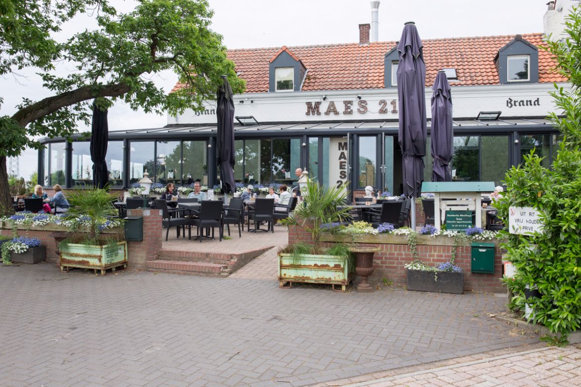 MAES21 in Baarlo — restaurant