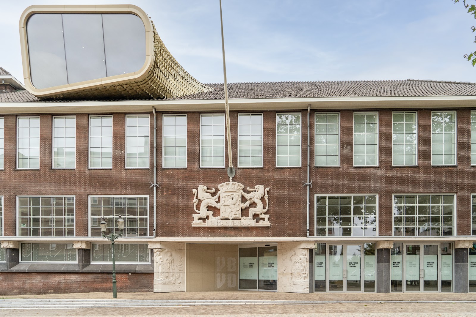 Museum van Bommel van Dam in Venlo — museum