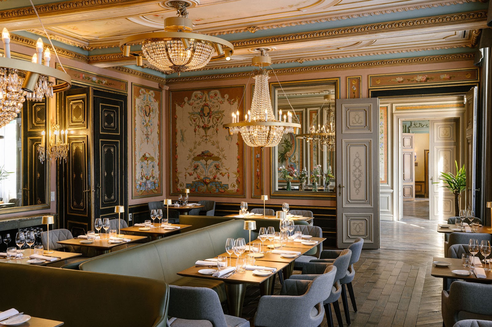 Les Salons in Valkenburg — restaurant