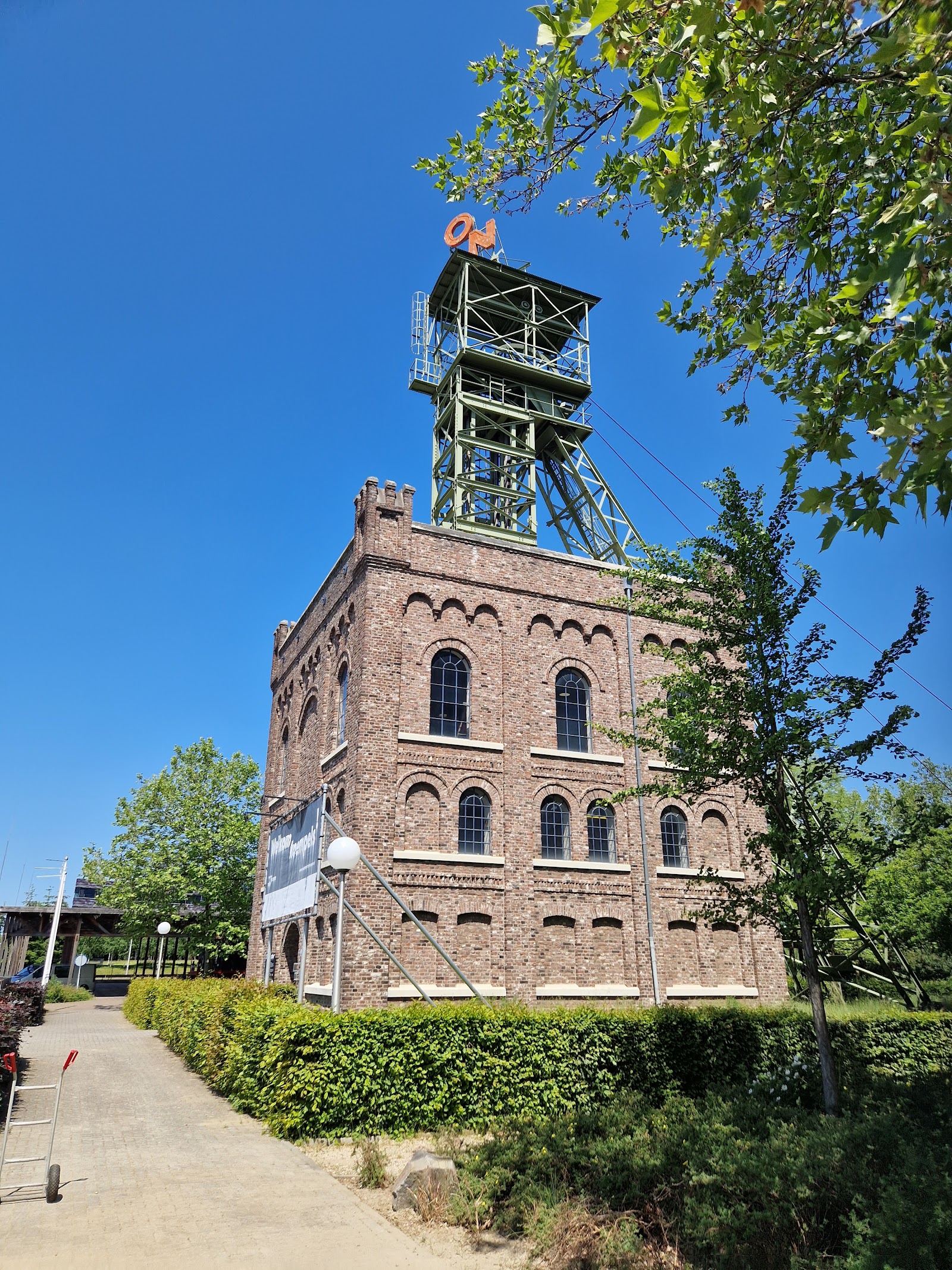 Schachtgebouw Oranje Nassau I in Heerlen — museum
