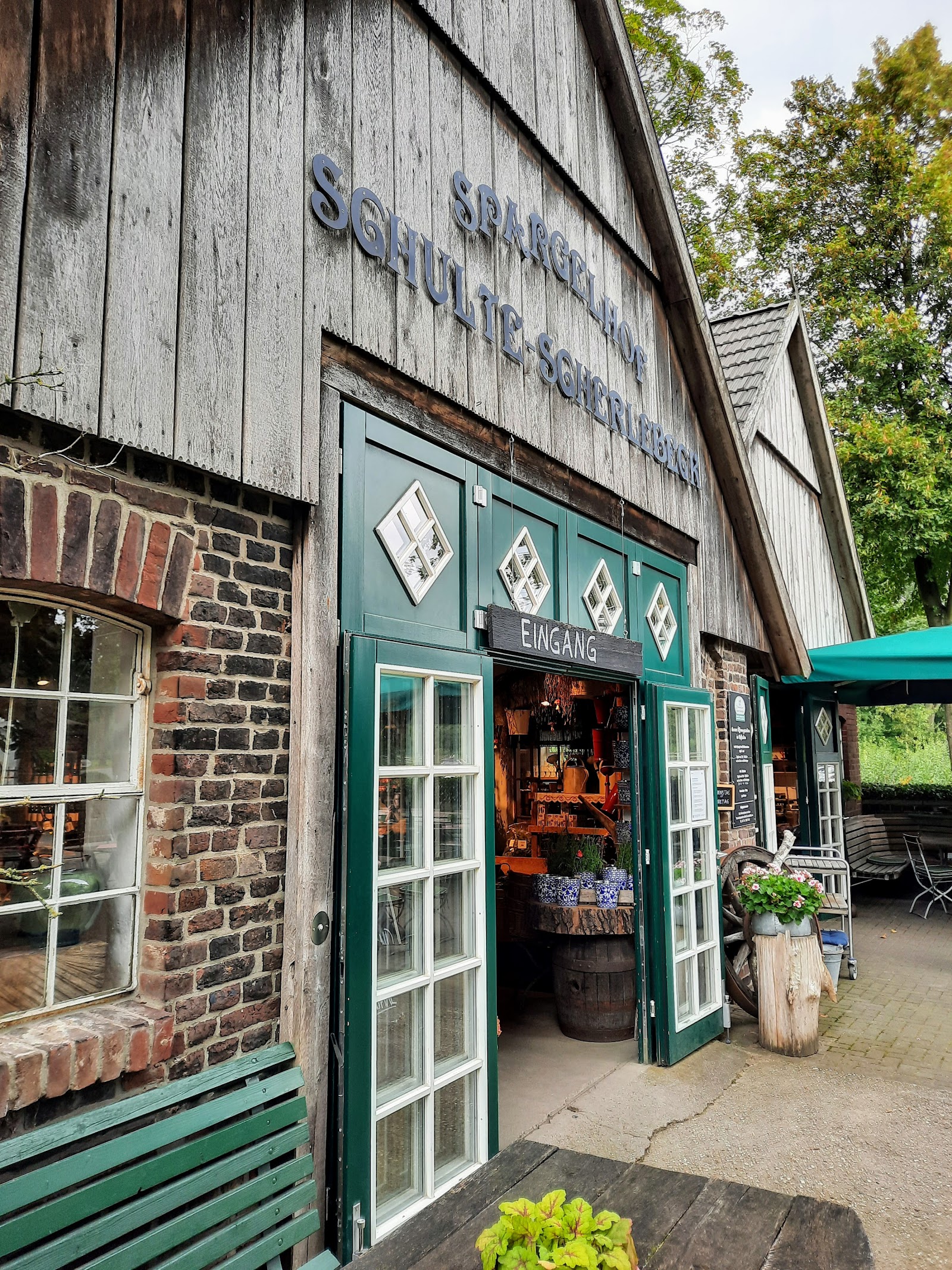 Spargelhof Schulte-Scherlebeck in Herten — restaurant