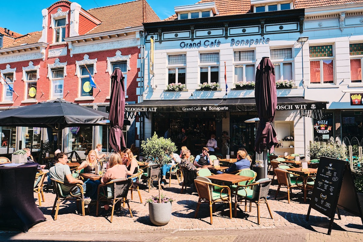 Grand Café Bonaparte in Venlo — café