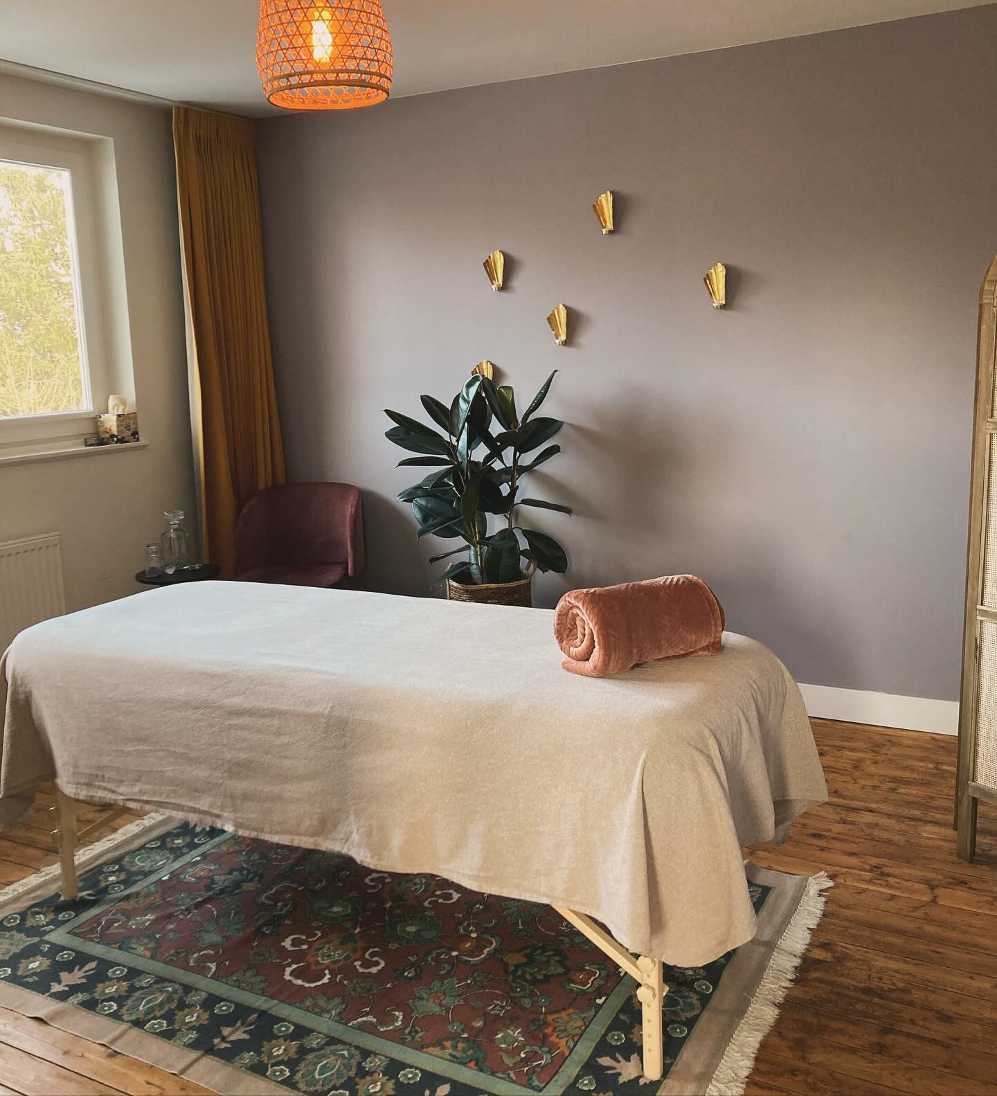 MoederZacht Massage Sittard in Sittard