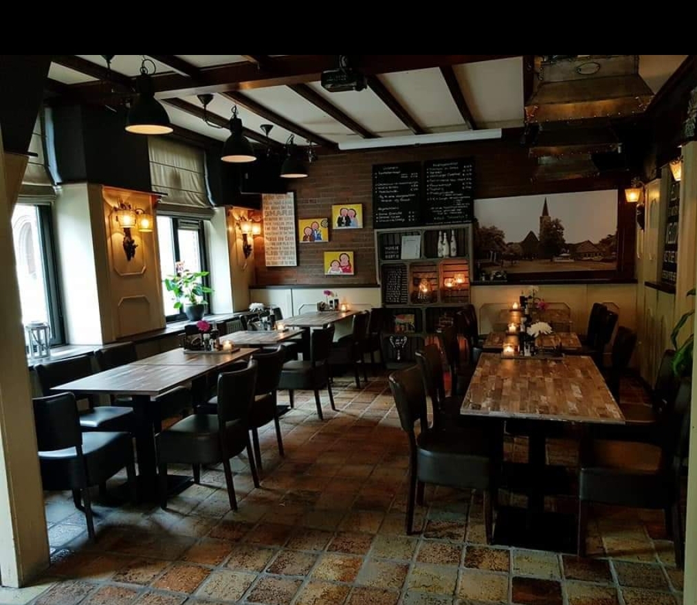 Café Restaurant Aan de Kirk in Horn — restaurant