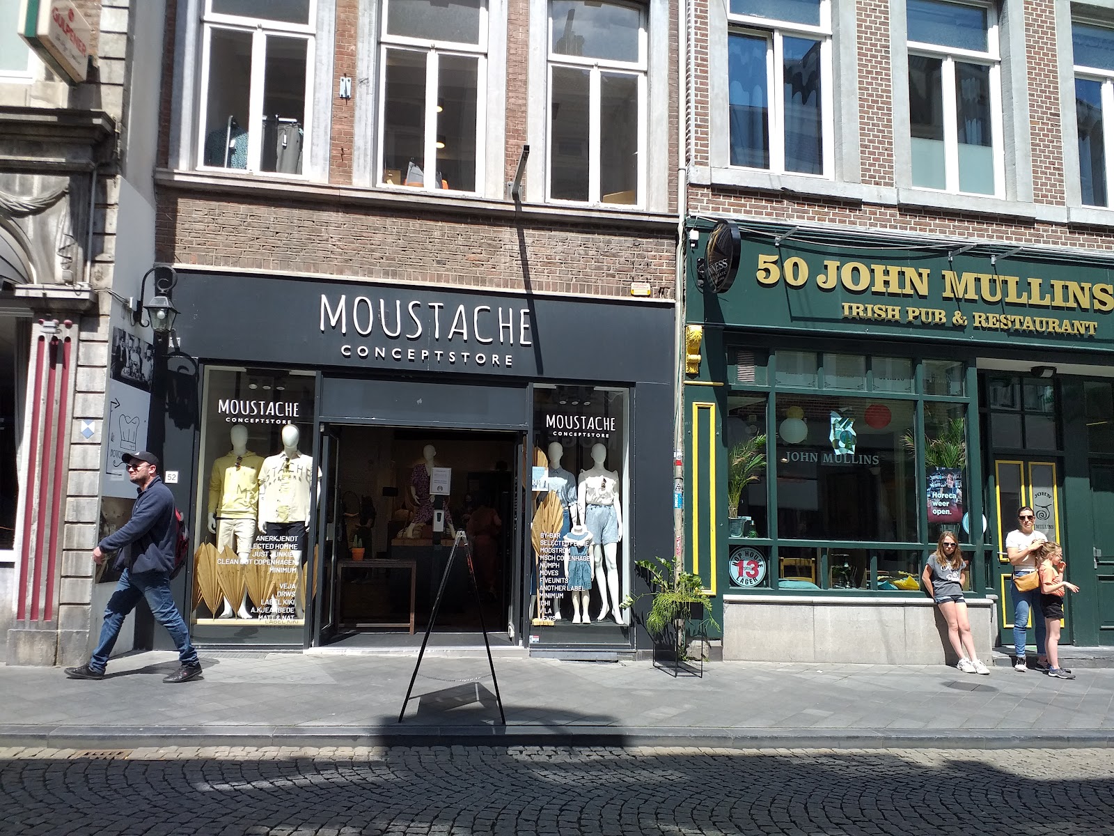 Moustache Men & Women Maastricht in Maastricht