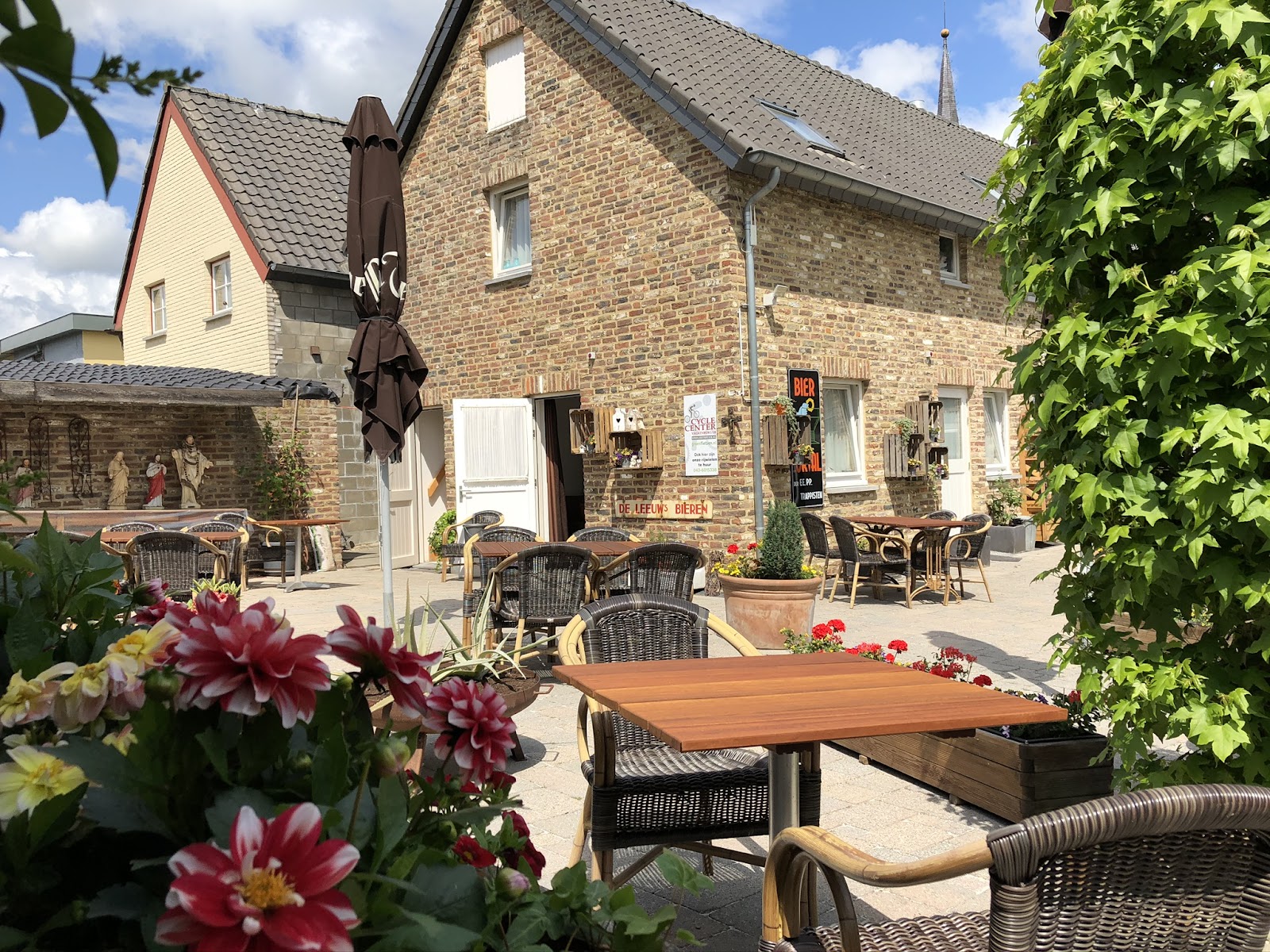 Herberg Oud Holset in Lemiers — restaurant