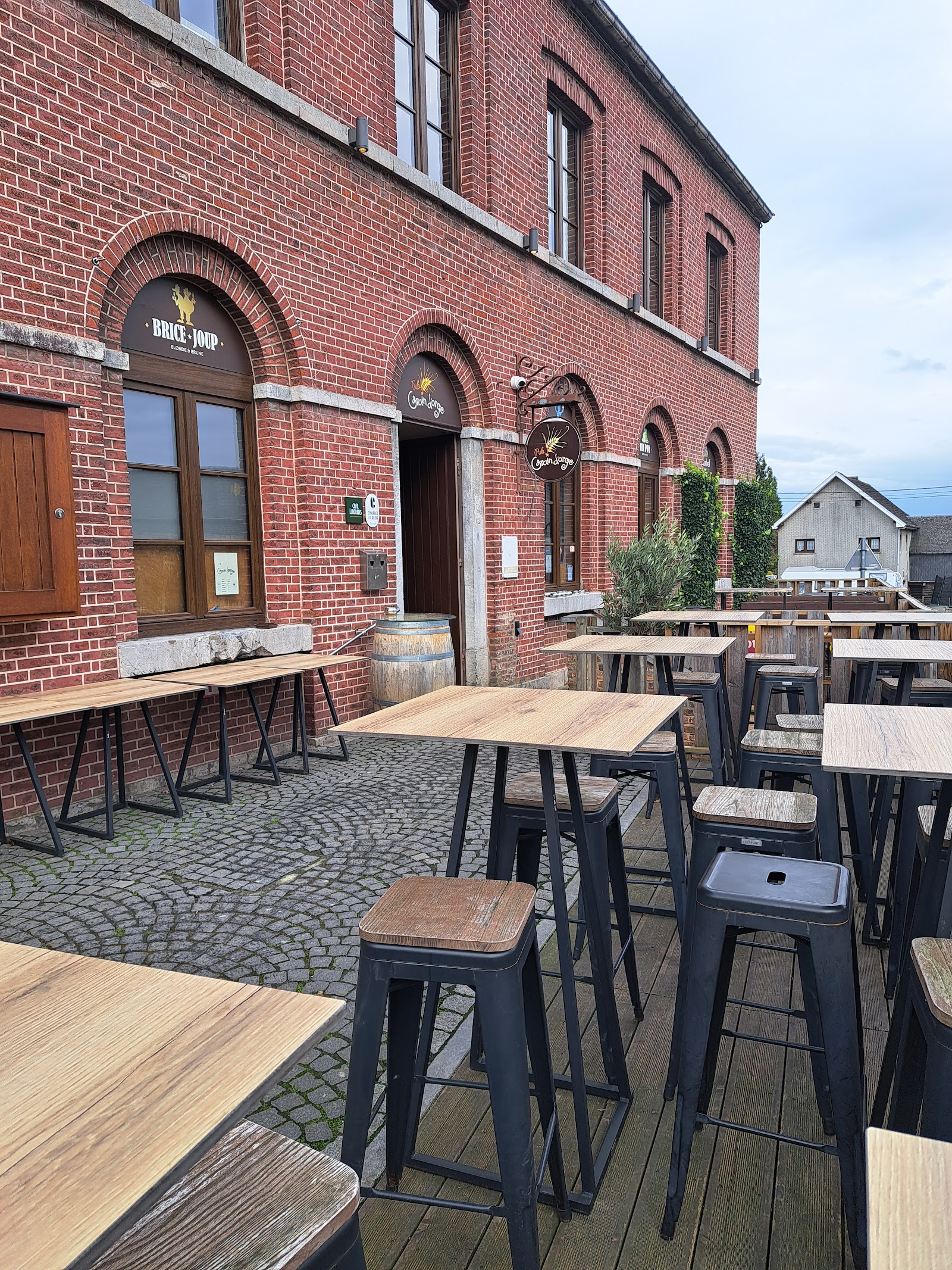 Le Pub Grain d’Orge in Plombières — restaurant