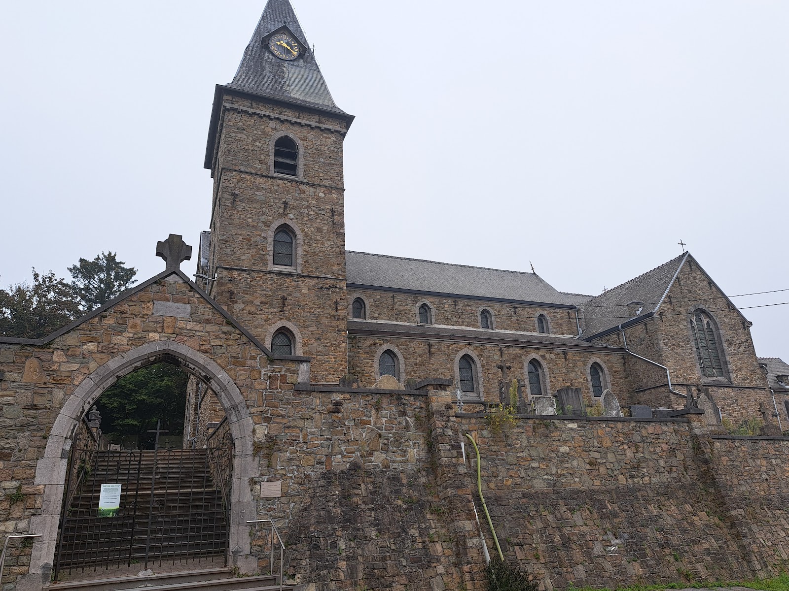 Sint-Remigiuskerk in Oupeye