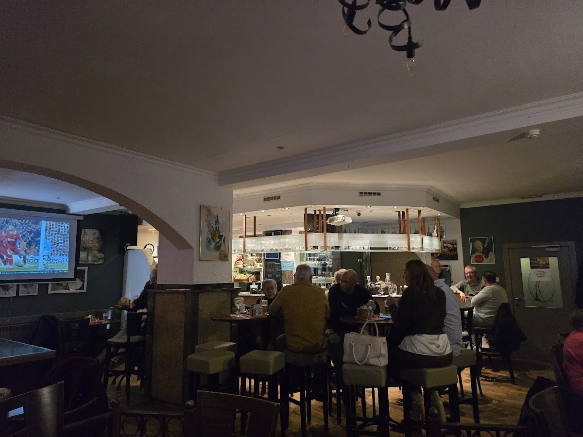 Stadcafé Feesthal De Kring in Dilsen-Stokkem — café