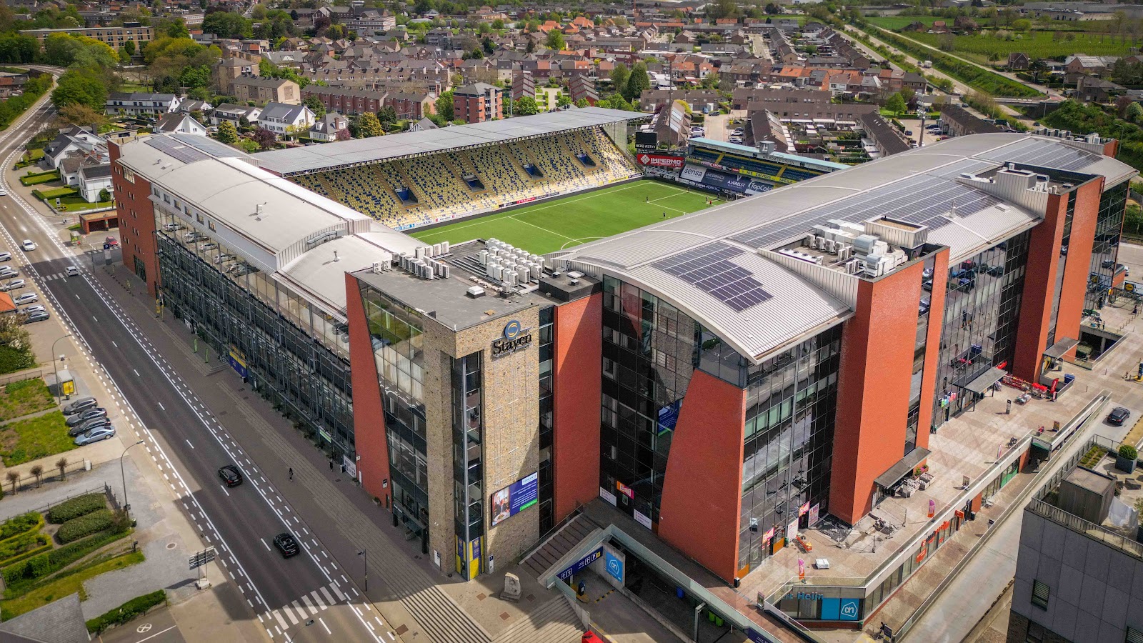 Hotel Stayen in Sint-Truiden — hotel