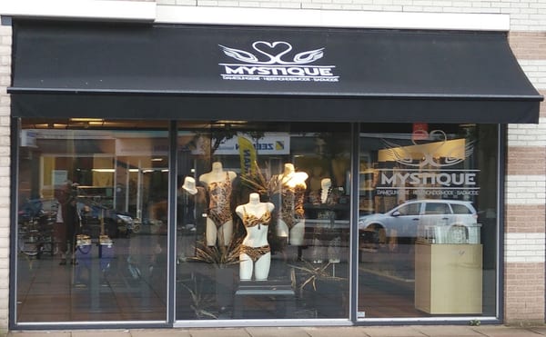 Lingerie Mystique in winkelen