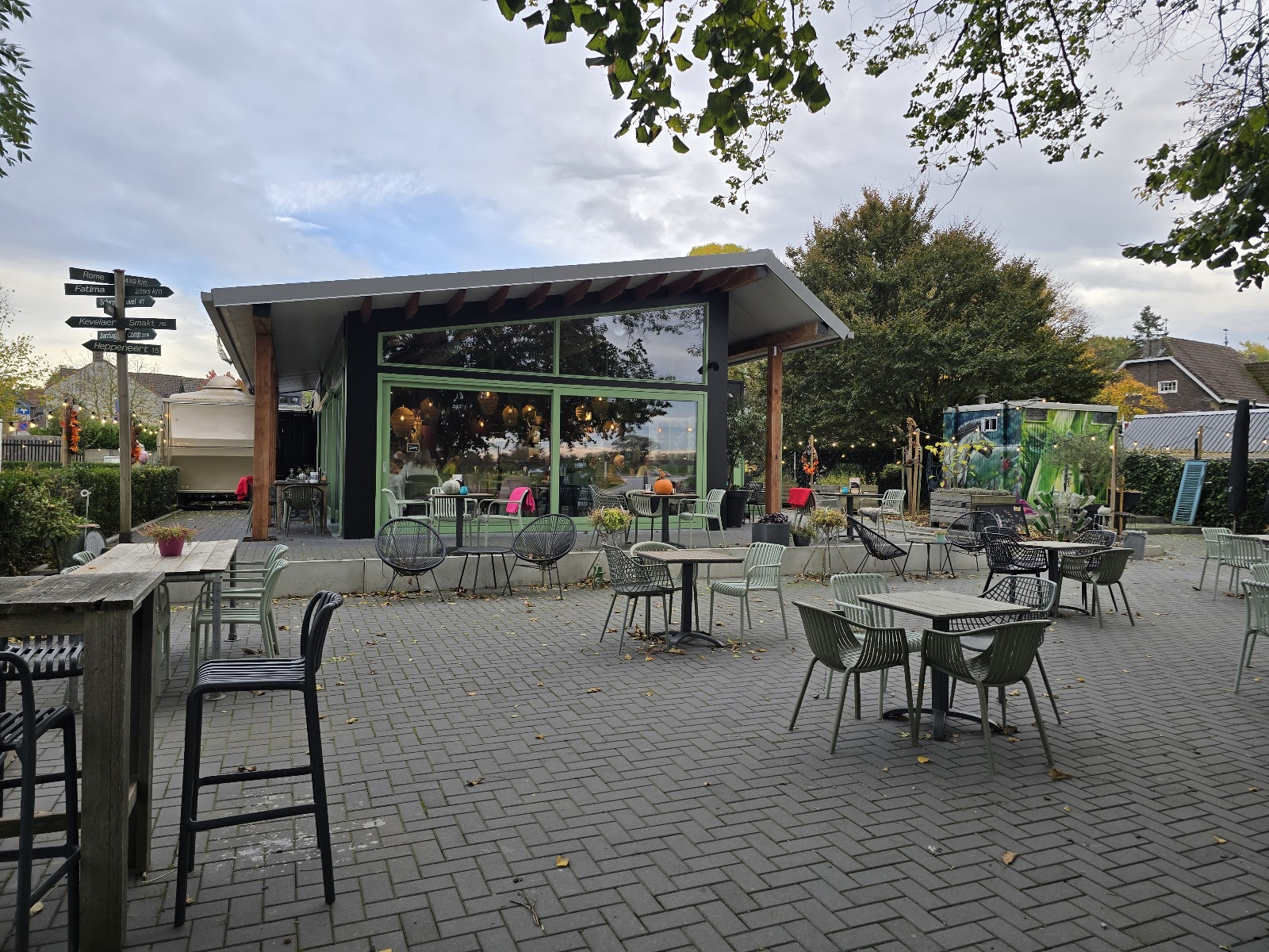 Terras Maasoever in Urmond — restaurant
