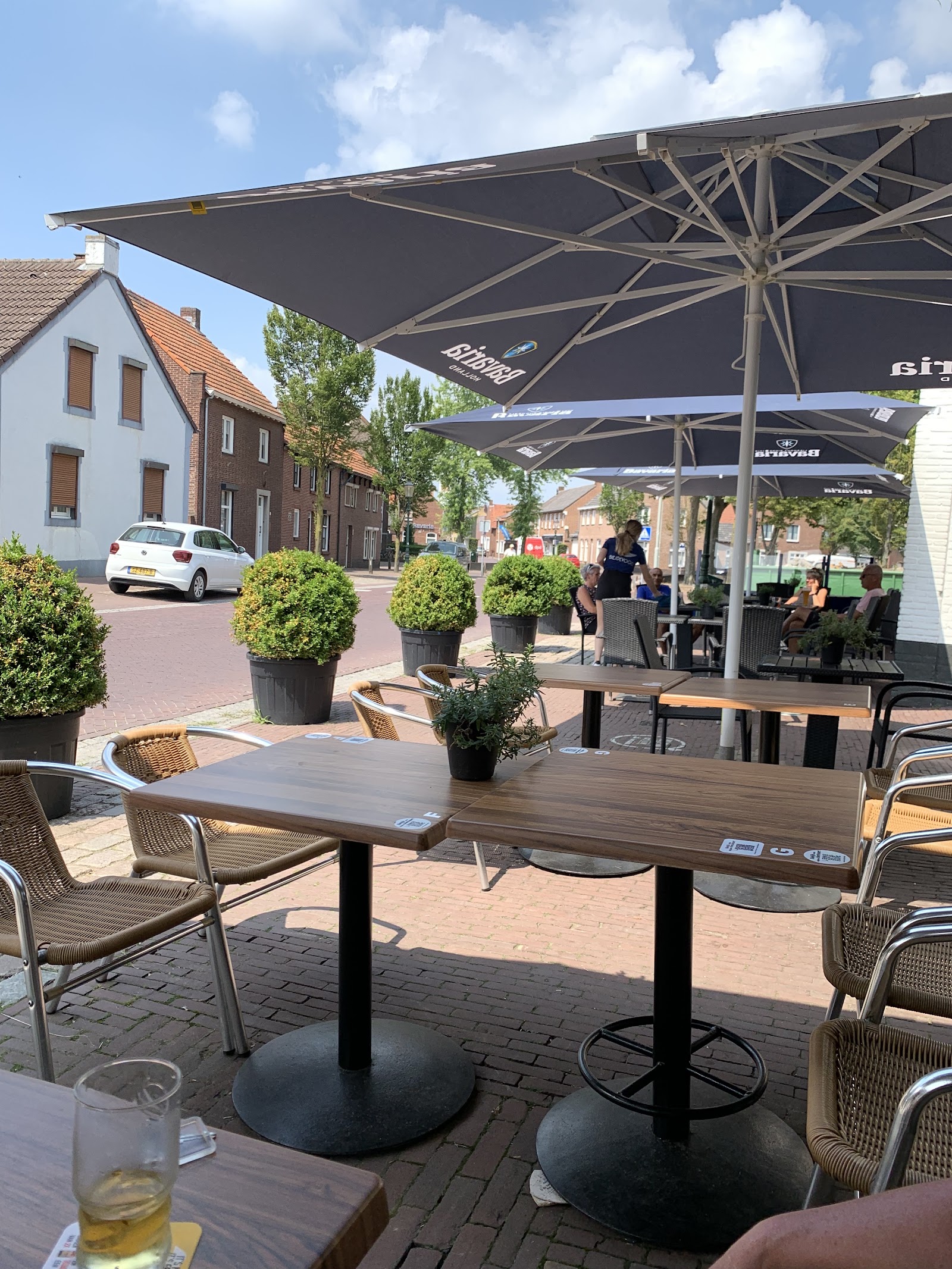 Biej de Vogel in Montfort — restaurant