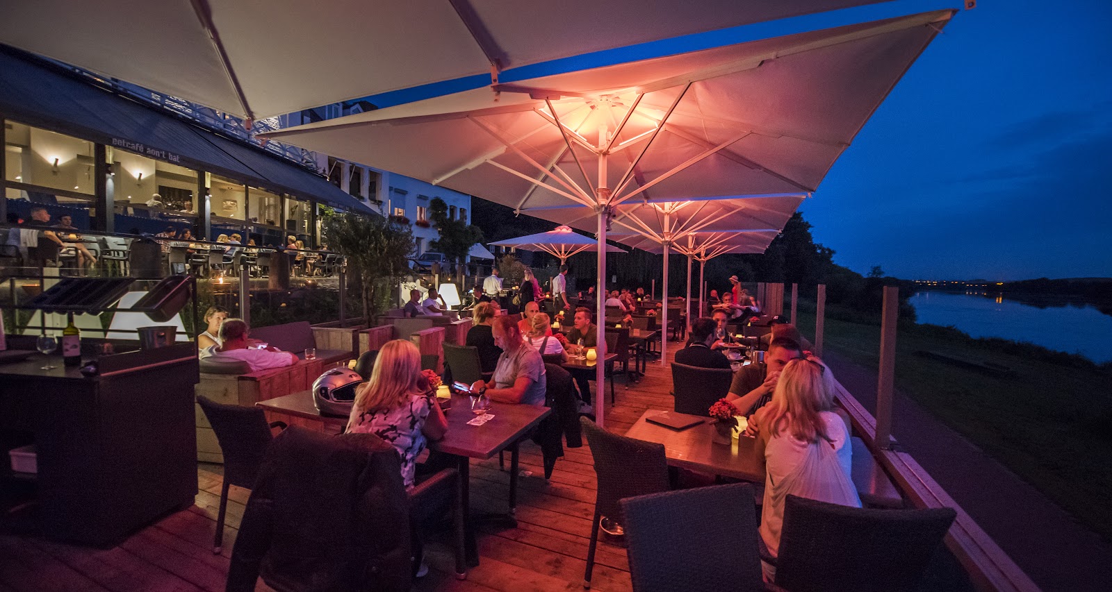 Eetcafé Aon ’t Bat in Eijsden — restaurant