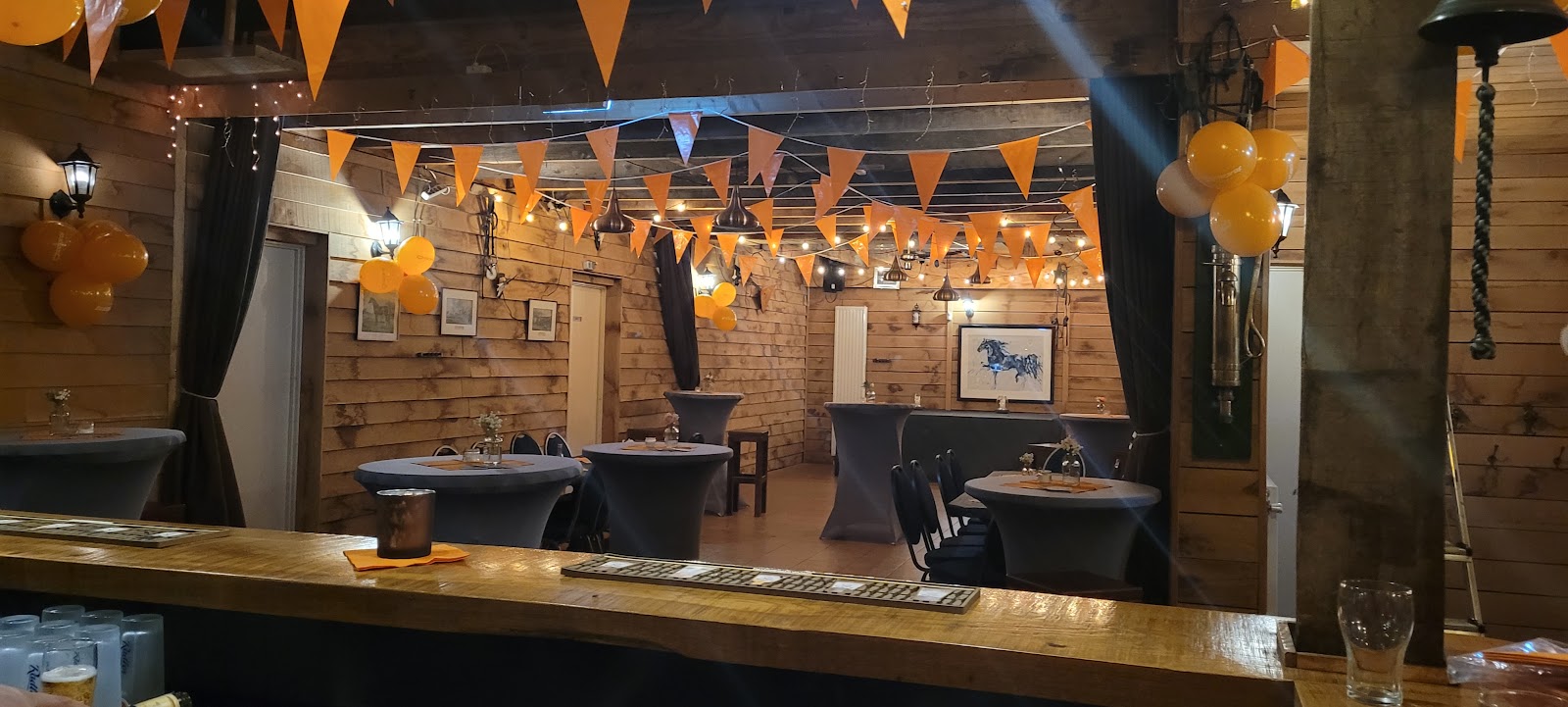 Nooit Gedacht in Montfort — café