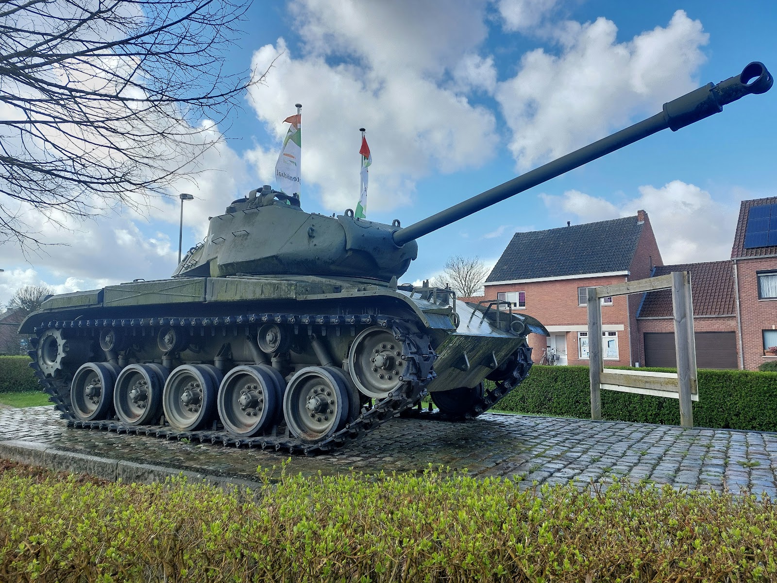Tank monument in Zutendaal — attractie