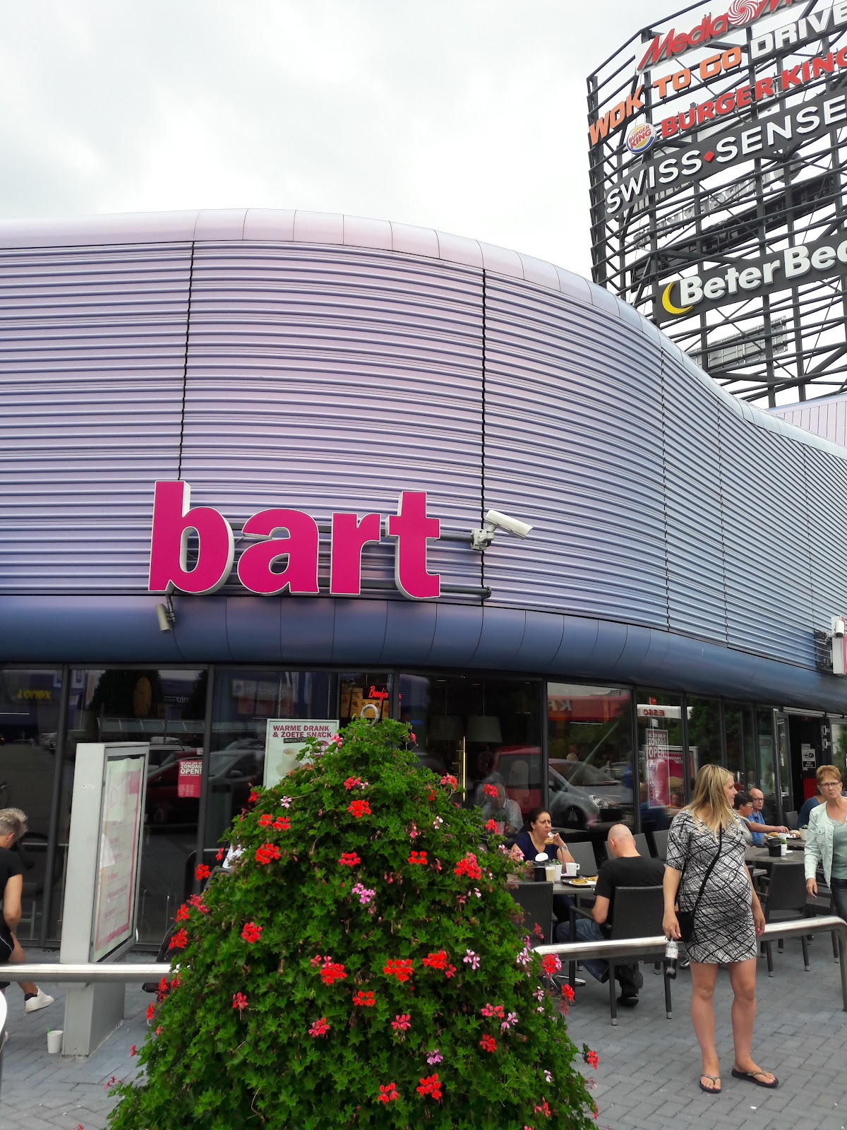 Bakker Bart Roermond Retailpark in Roermond — café