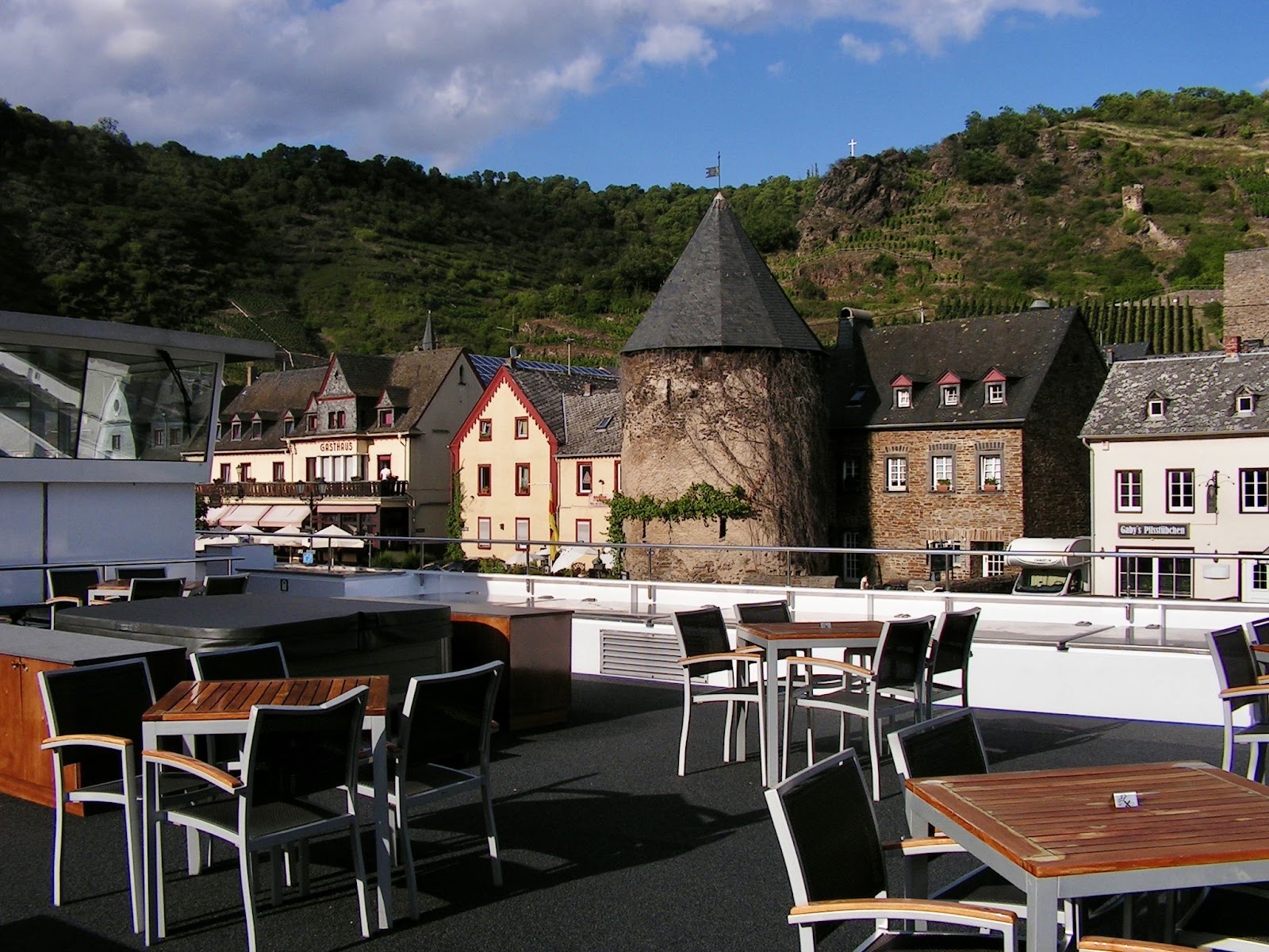 Turmgasthaus Burg Thurant in Alken — restaurant