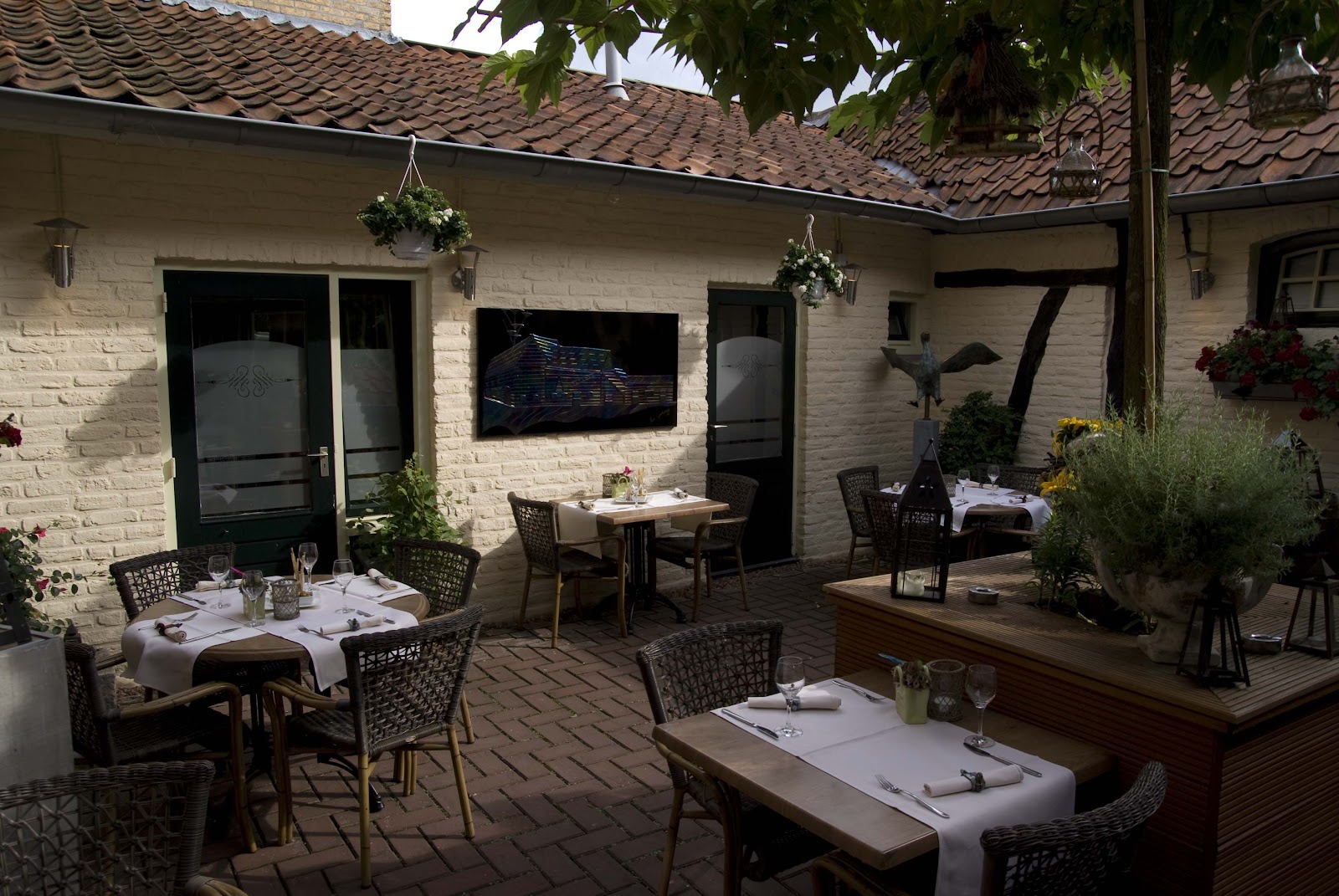 Biologisch restaurant Aan Sjuuteeänjd 🌱 in Schinnen — restaurant