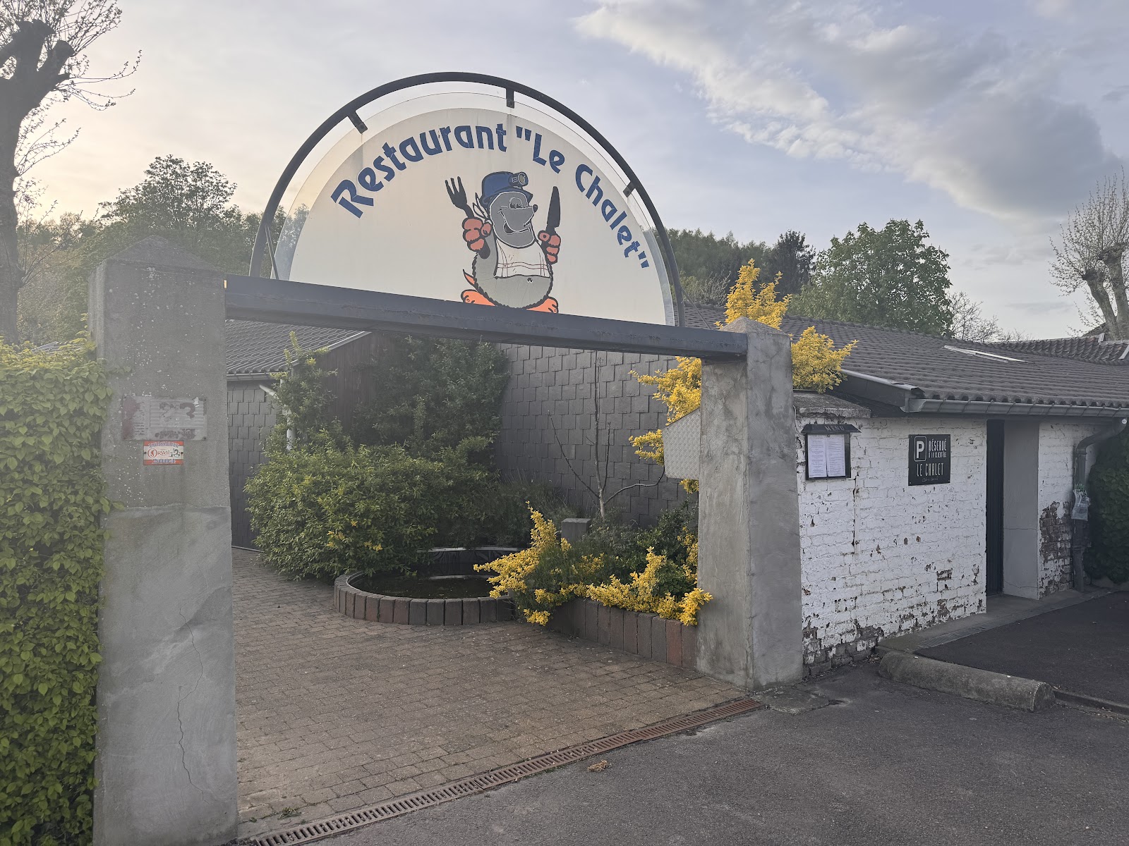 Le Chalet in Blegny — restaurant