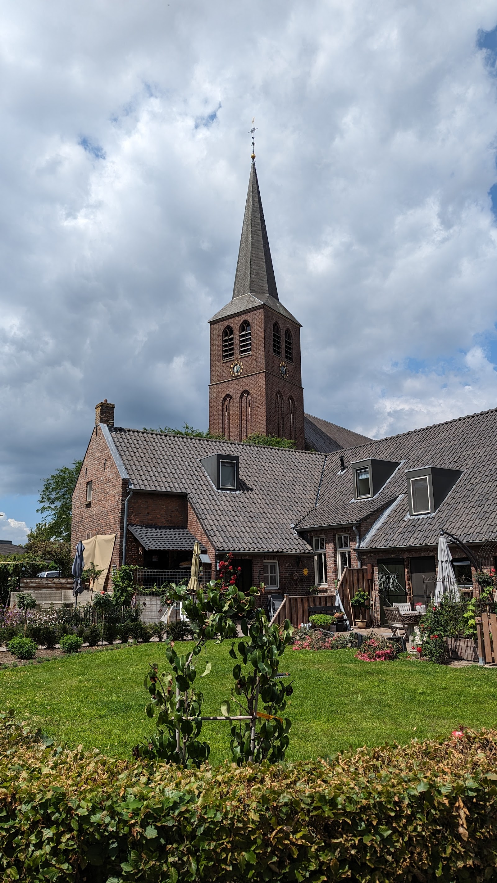 Sint-Gertrudiskerk in Lottum