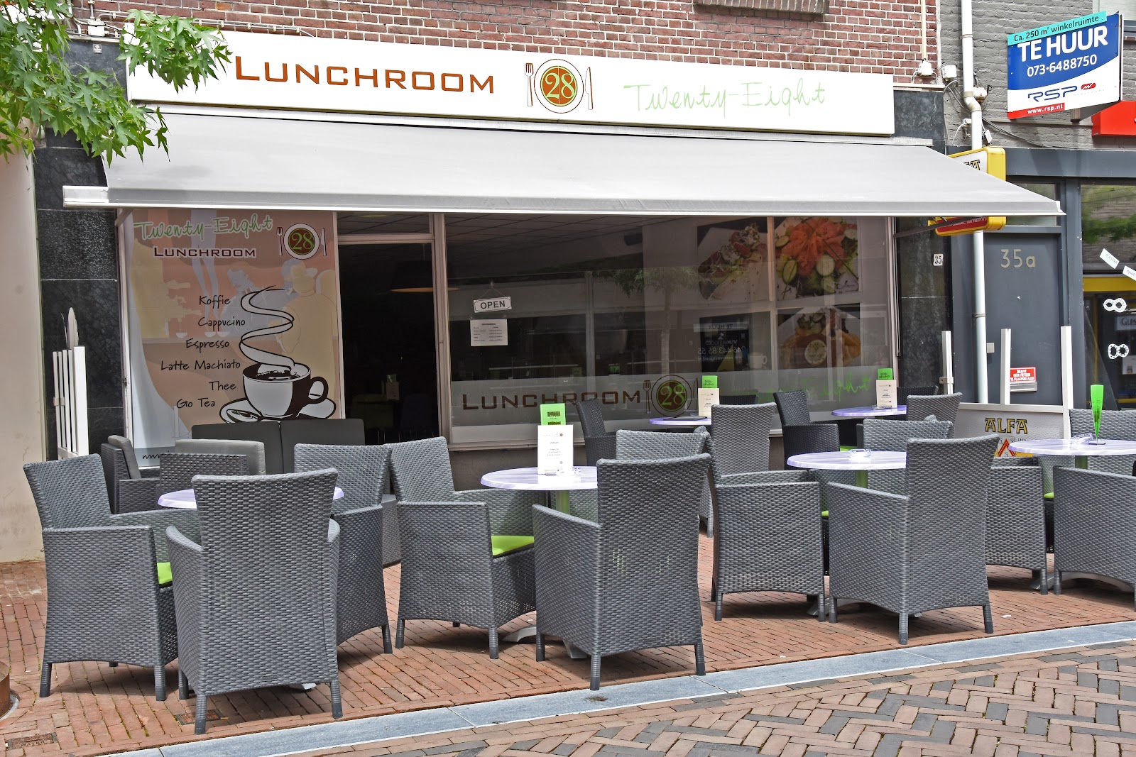 Lunchroom Twenty Eight in Hoensbroek — restaurant