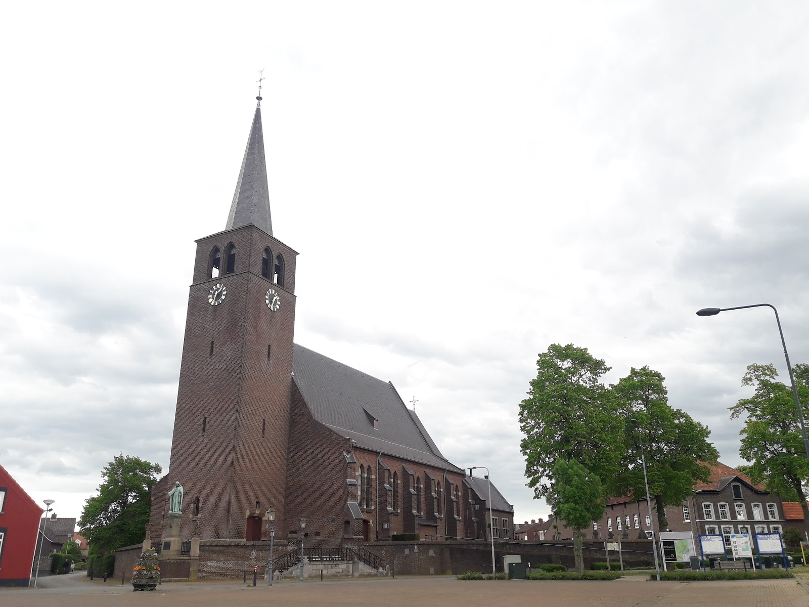 St. Aldegundiskerk in Buggenum
