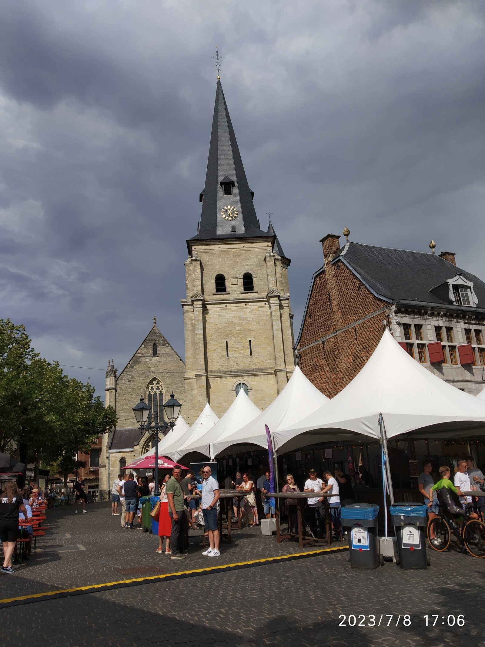 Bilzen Centrum in Bilzen-Hoeselt — attractie