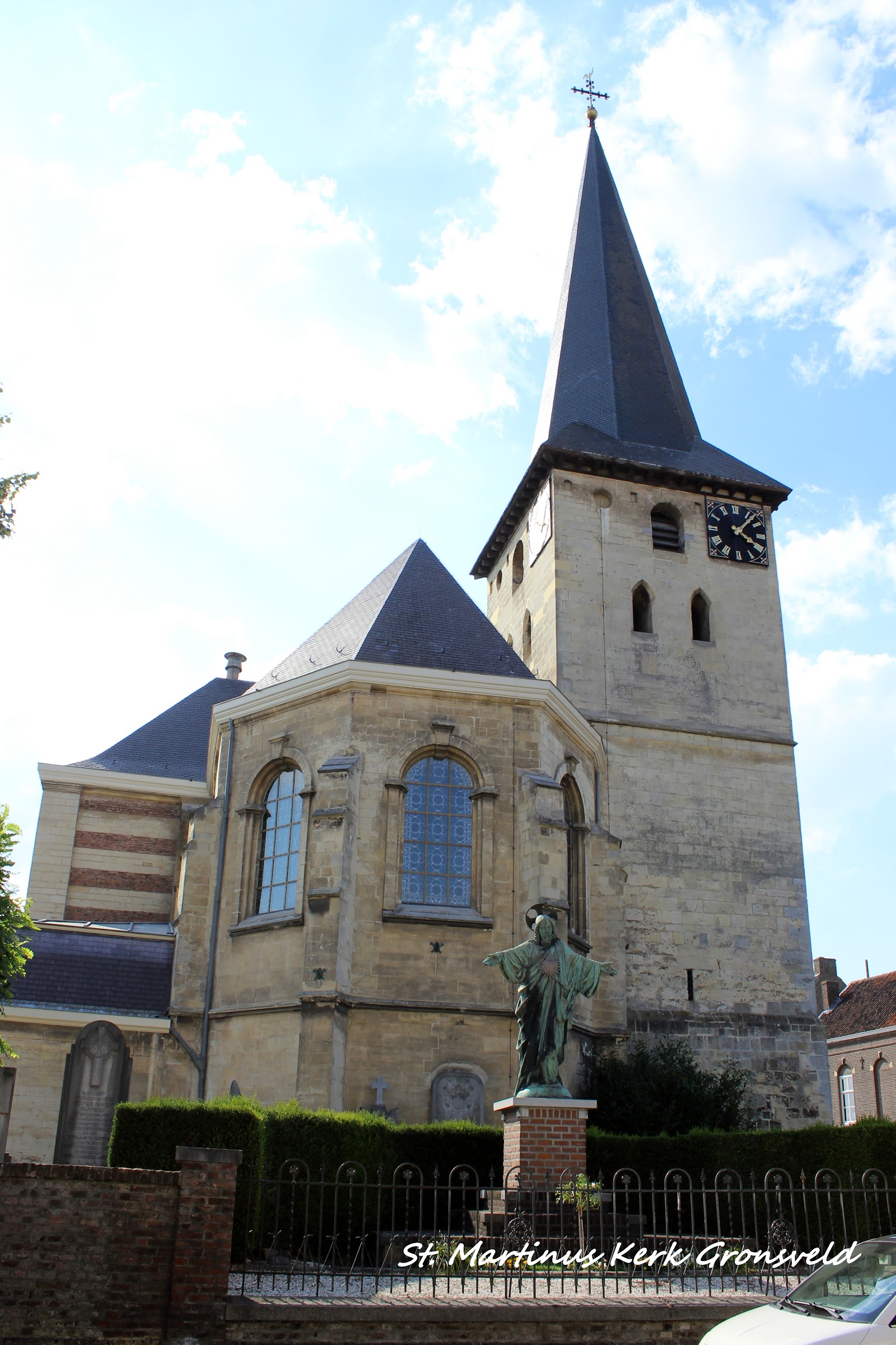 Sint Martinuskerk⛪ in Gronsveld