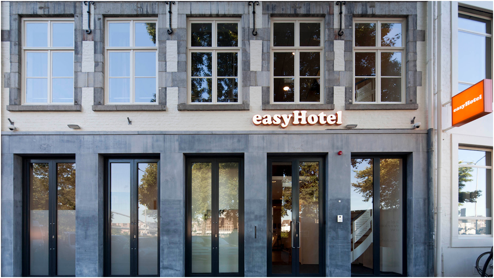easyHotel Maastricht City Centre in Maastricht — hotel