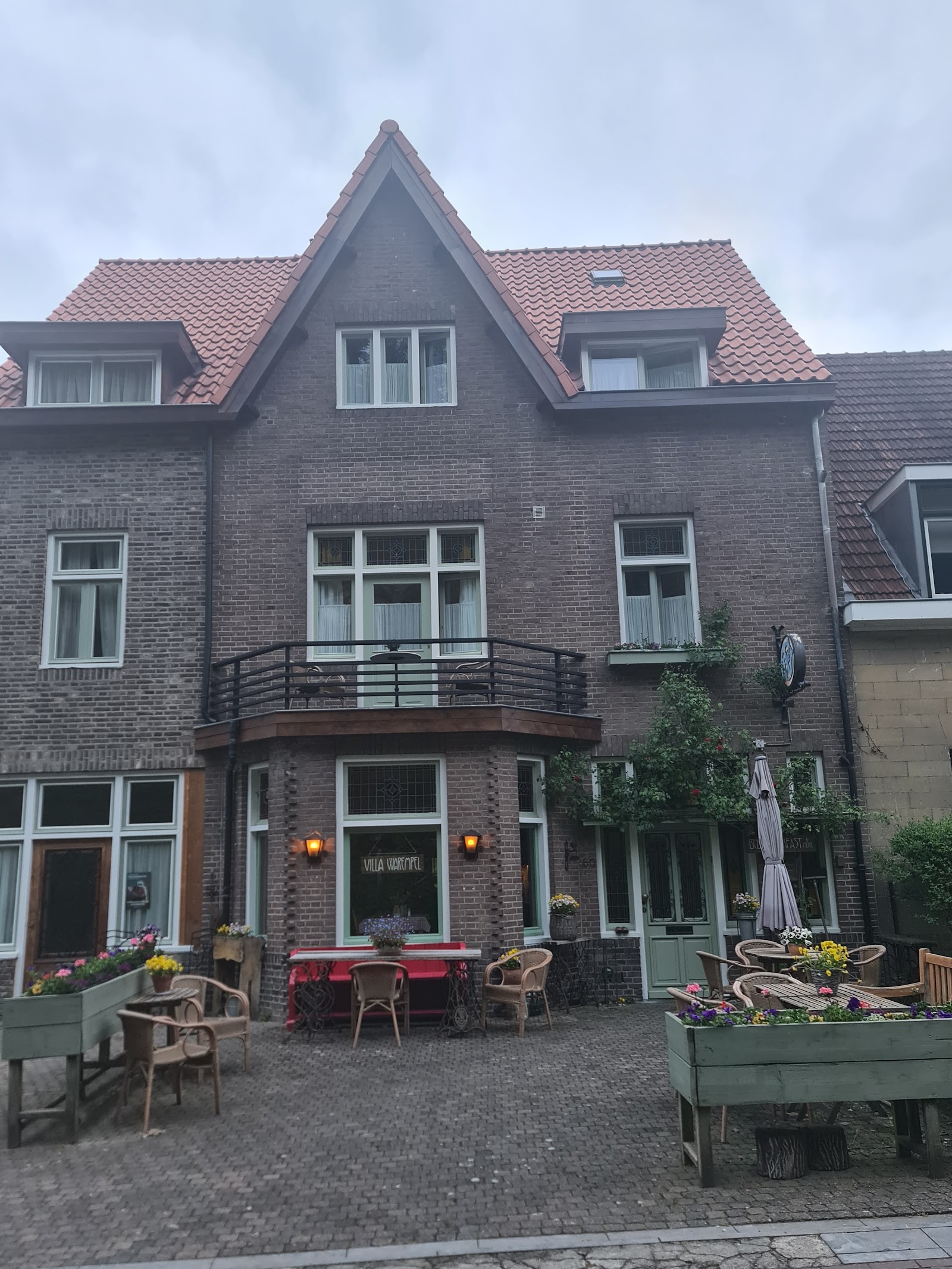 Villa Warempel in Valkenburg — hotel