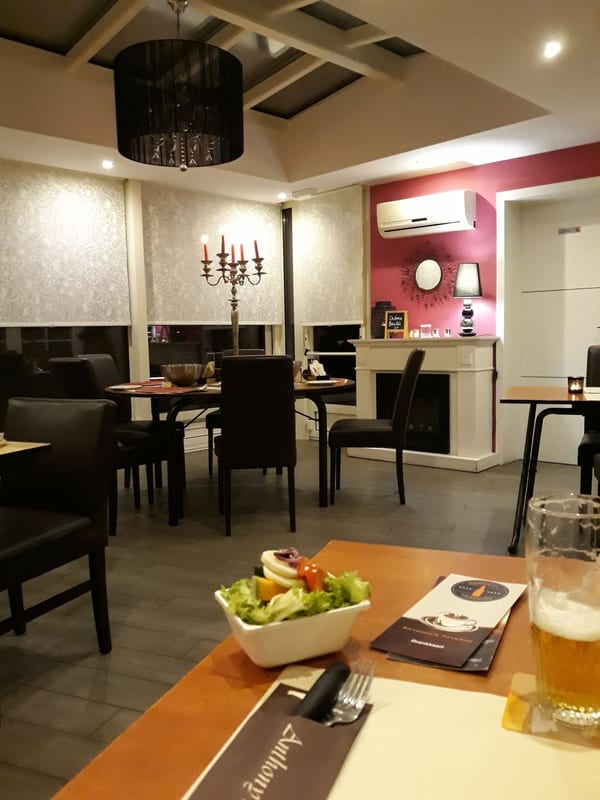 Anthony's Taverne in Eten & drinken
