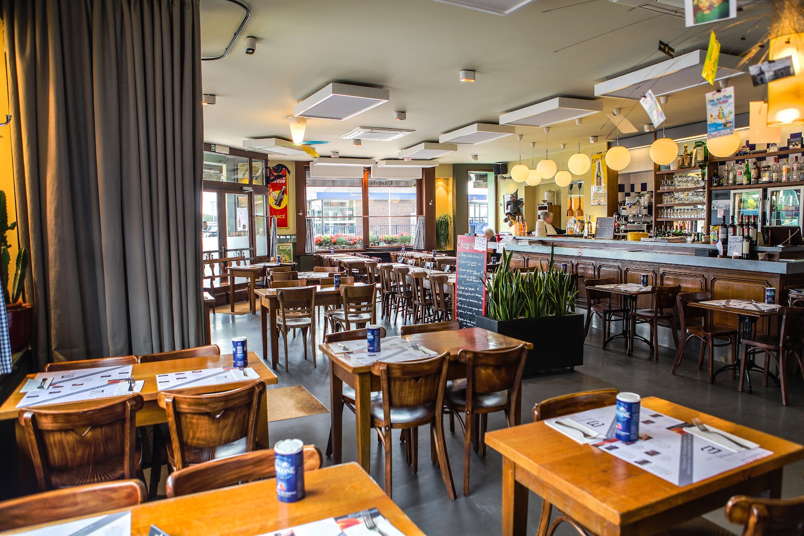 L'autobus in Visé — restaurant